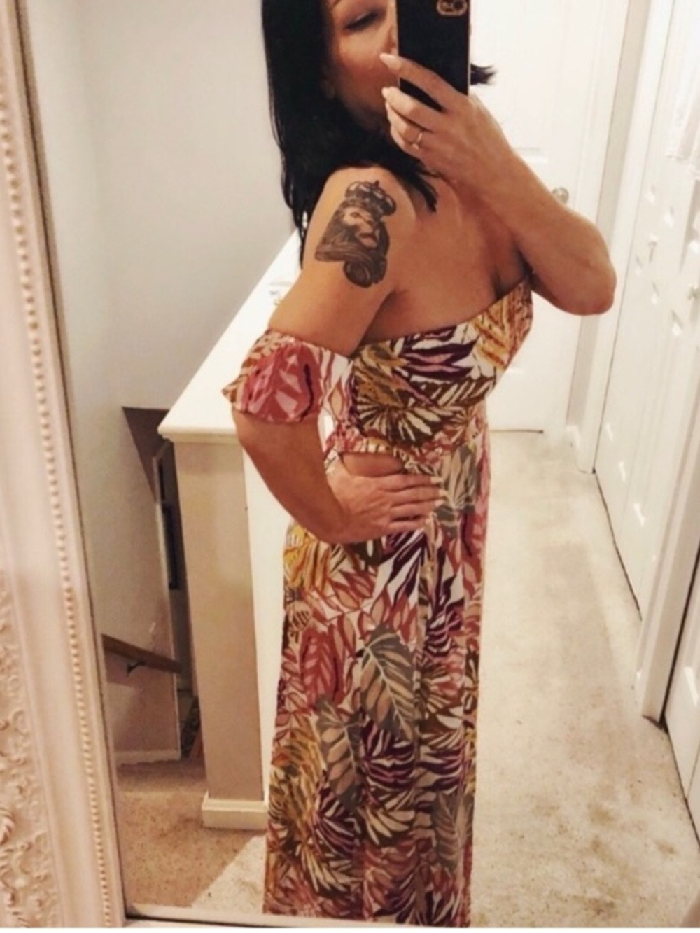 New with tags NWT off the shoulder cap sleeve tropical maxi dress size M